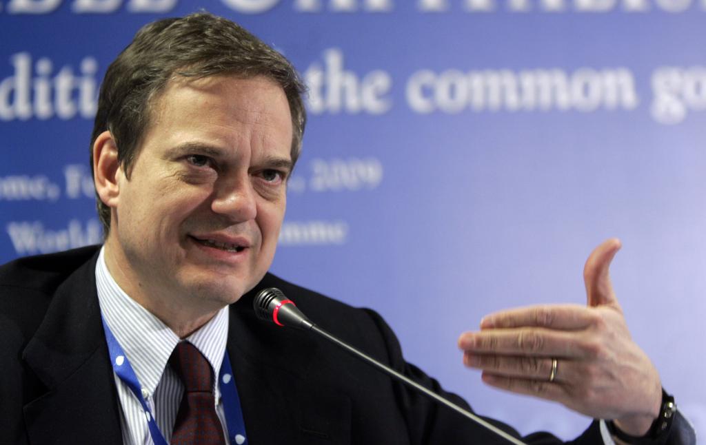 Σμάγκι: «Η Μέρκελ “έβλεπε” την Ελλάδα εκτός ευρώ»