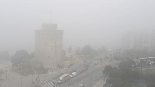 Ομίχλη και κυκλοφοριακά προβλήματα στη Θεσσαλονίκη