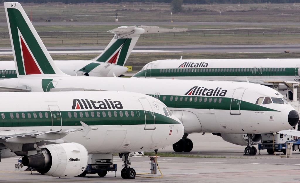 Η Alitalia κινδυνεύει με χρεoκοπία εάν δεν επιτύχει αύξηση κεφαλαίου εντός δύο εβδομάδων