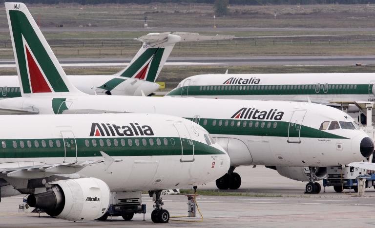 Η Alitalia κινδυνεύει με χρεoκοπία εάν δεν επιτύχει αύξηση κεφαλαίου εντός δύο εβδομάδων | tanea.gr