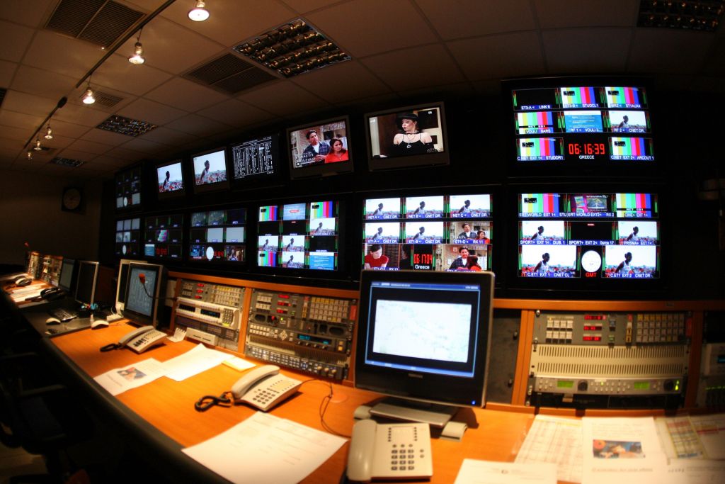 Η κυβέρνηση προωθεί διατάξεις για την τηλεοπτική κάλυψη της Ευρωπαϊκής Προεδρίας από την Ελλάδα