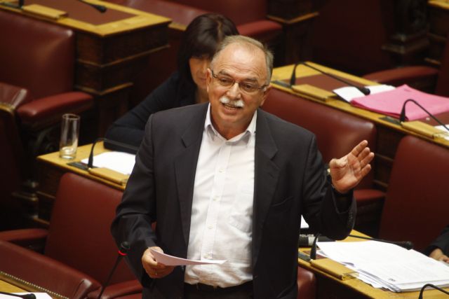 «Δεν παριστάνουμε τους τέλειους» σχολίασε ο Παπαδημούλης για τις δηλώσεις Γλέζου