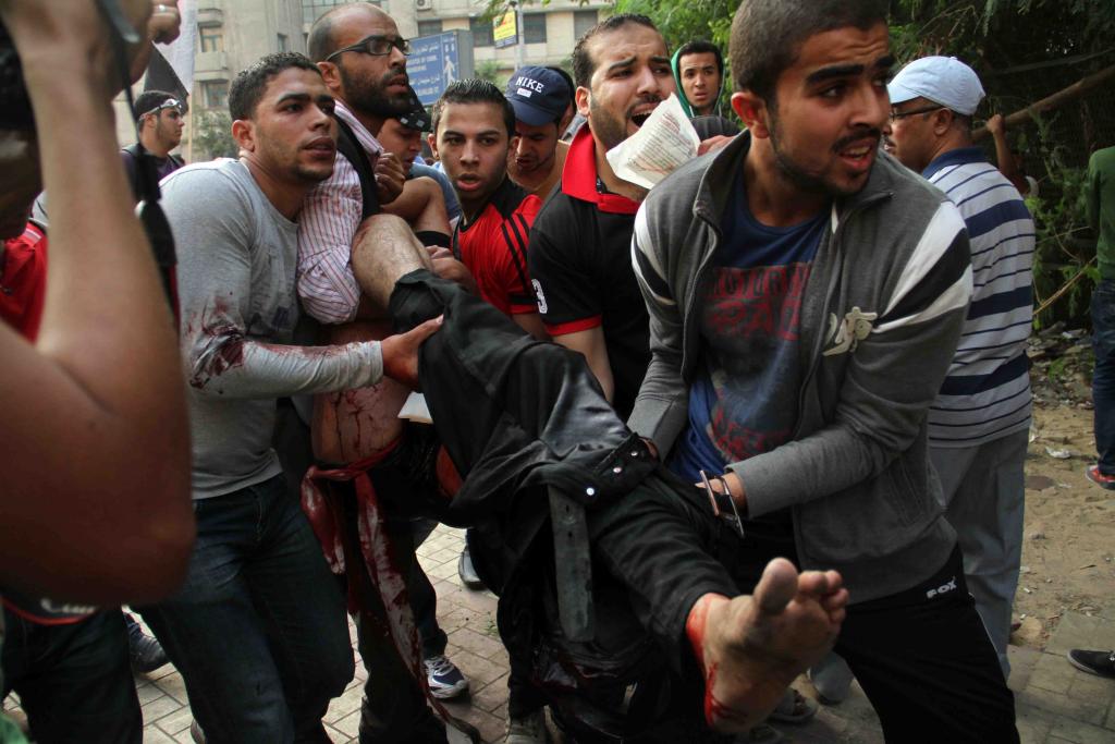 Αίγυπτος: 53 oι νεκροί και 246 oι τραυματίες στις συγκρούσεις διαδηλωτών στο Κάιρο