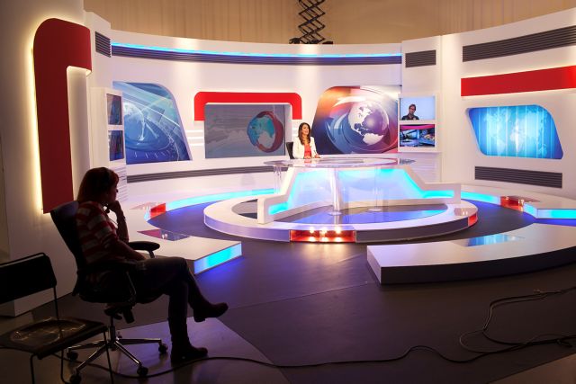 Μεσογείων & Κατεχάκη: Οι δύο κόσμοι της κρατικής τηλεόρασης