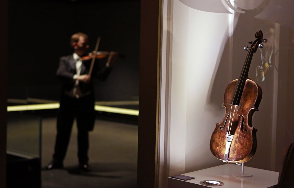 Προς ένα εκατ. ευρώ πωλήθηκε στη Βρετανία το βιολί του Τιτανικού