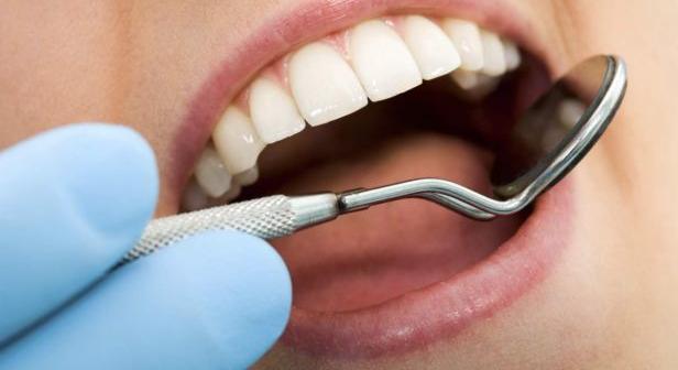 Σαραπεντάχρονος διαγνώστηκε με μελάνωμα στα ούλα