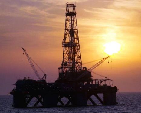 Κρίσιμες διαπραγματεύσεις για τις έρευνες πετρελαίου σε Πατραϊκό, Ιωάννινα, Κατάκολο