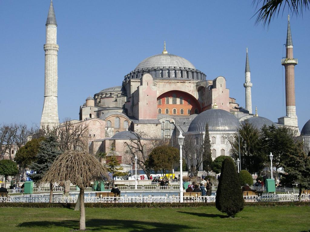 Τζαμί την Αγια-Σοφιά θέλει να δει (και) ο αντιπρόεδρος της τουρκικής κυβέρνησης