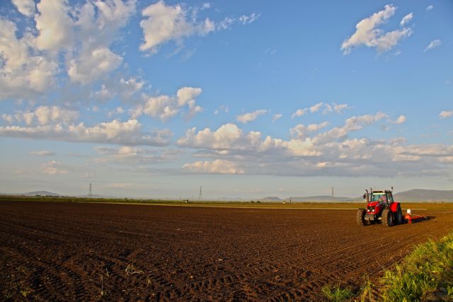 Αλλαγές στο μείγμα, όχι στον στόχο