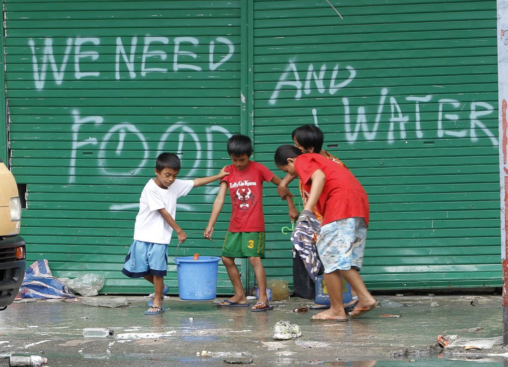 Επείγουσα έκκληση του ΟΗΕ για βοήθεια στις Φιλιππίνες