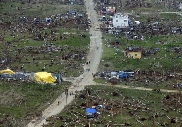 Ξεπέρασαν τους 4.000 οι νεκροί από τον τυφώνα Χαϊγιάν στις Φιλιππίνες