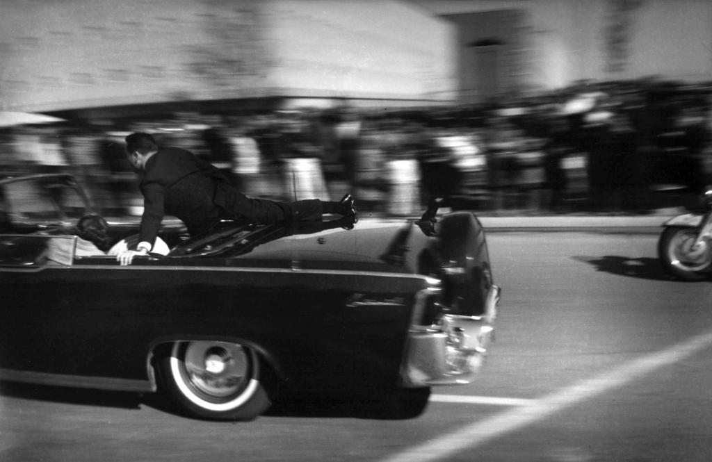 Η δολοφονία του JFK στα 486 καρέ που έπιασε η κάμερα τoυ Ζαπρούντερ
