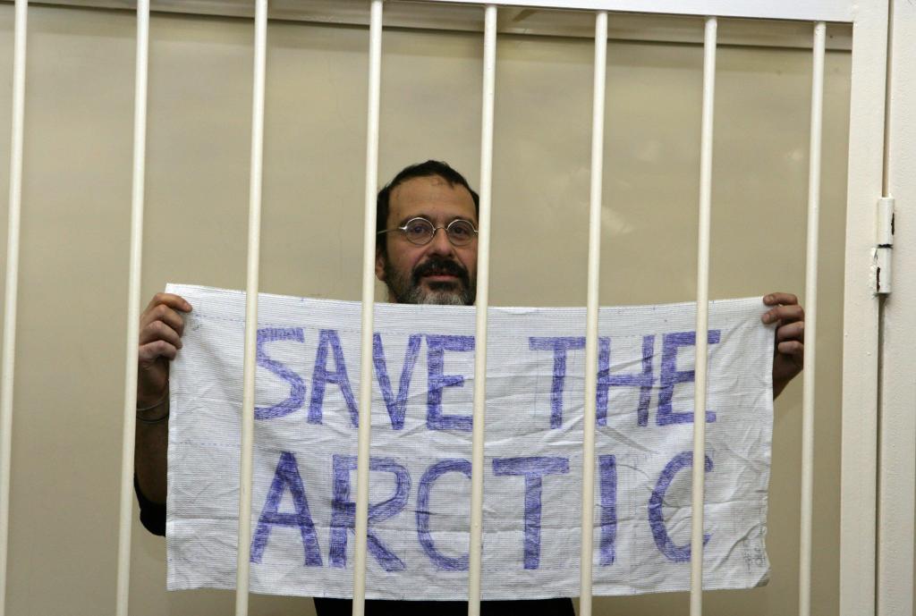Διεθνές Δικαστήριο ζήτησε από τη Ρωσία να αφήσει ελεύθερους τους ακτιβιστές της Greenpeace