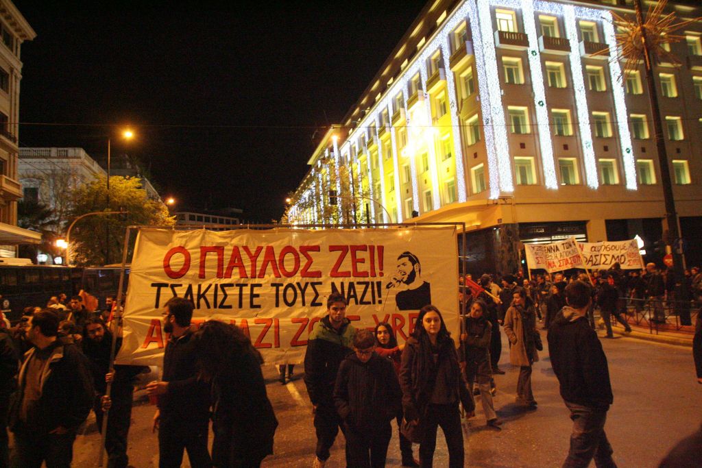 Παράλληλες συγκεντρώσεις αντιφασιστών και Χρυσής Αυγής στο κέντρο της Αθήνας