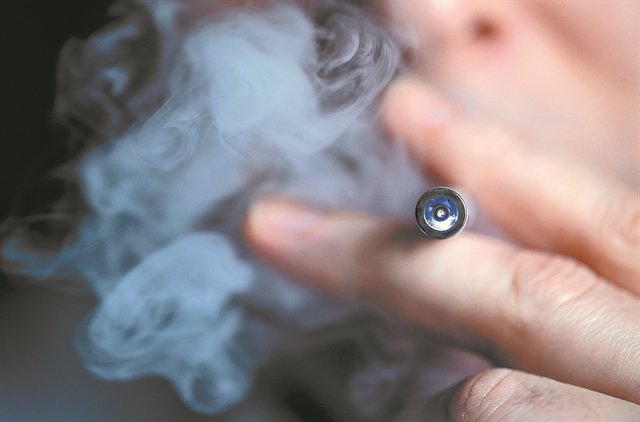 Για όλα φταίει η καύση στο τσιγάρο, όχι η νικοτίνη