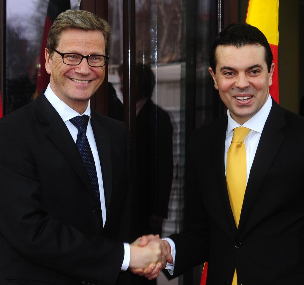 Και τα Σκόπια το βιολί τους: «Η Ελλάδα φταίει για τη μη ένταξη μας στο ΝΑΤΟ»