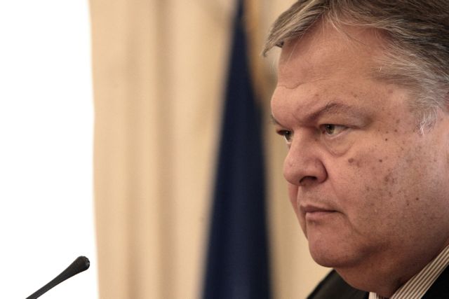 Αψιμαχίες εμφυλίου πολέμου στο ΠΑΣΟΚ: Τρικυμία μετά την επιστολή προς Βενιζέλο