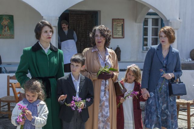 «Μικρά Αγγλία»: Η μοναξιά είναι γυναίκα