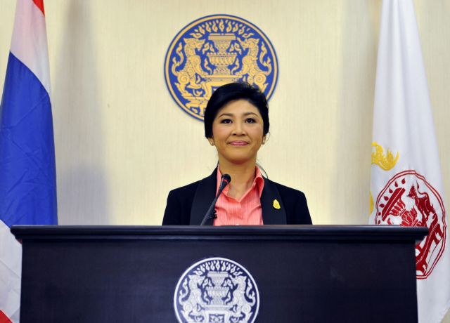 Πρόωρες εκλογές ανακοίνωσε η Πρωθυπουργός της Ταϊλάνδης