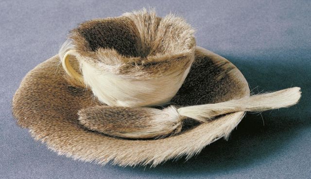 Ο σουρεαλισμός της γούνας