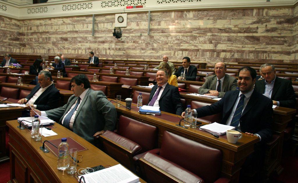 Βουλή: Θετικές οι αγορεύσεις των βουλευτών της συμπολίτευσης για τον φόρο ακινήτων