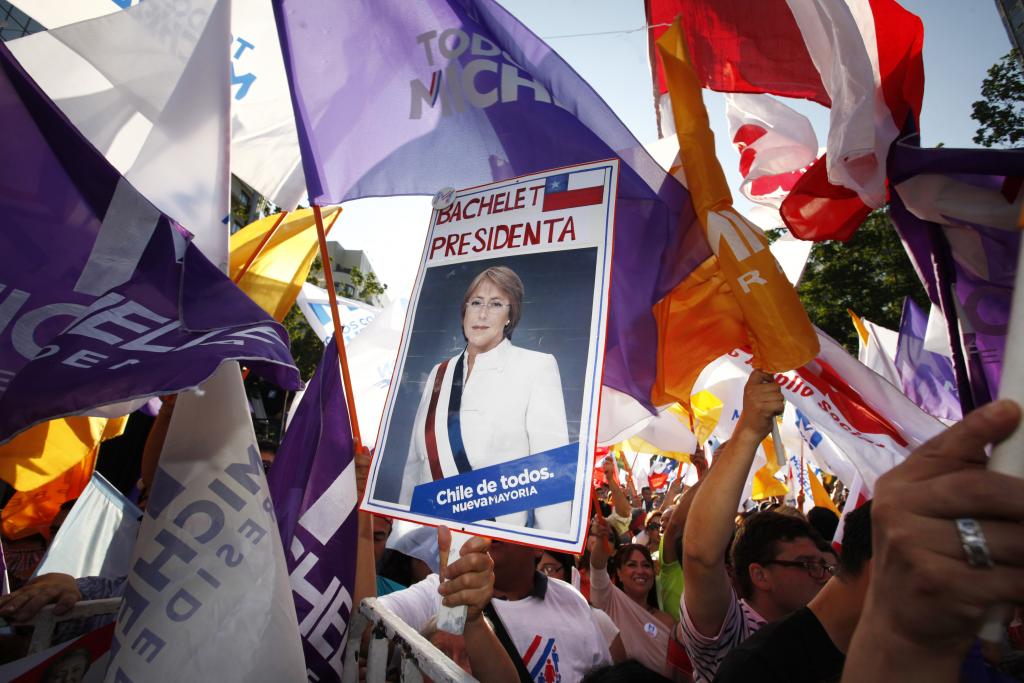 Χιλή: Η Μισέλ Μπατσελέτ επιστρέφει στην προεδρία με 63%