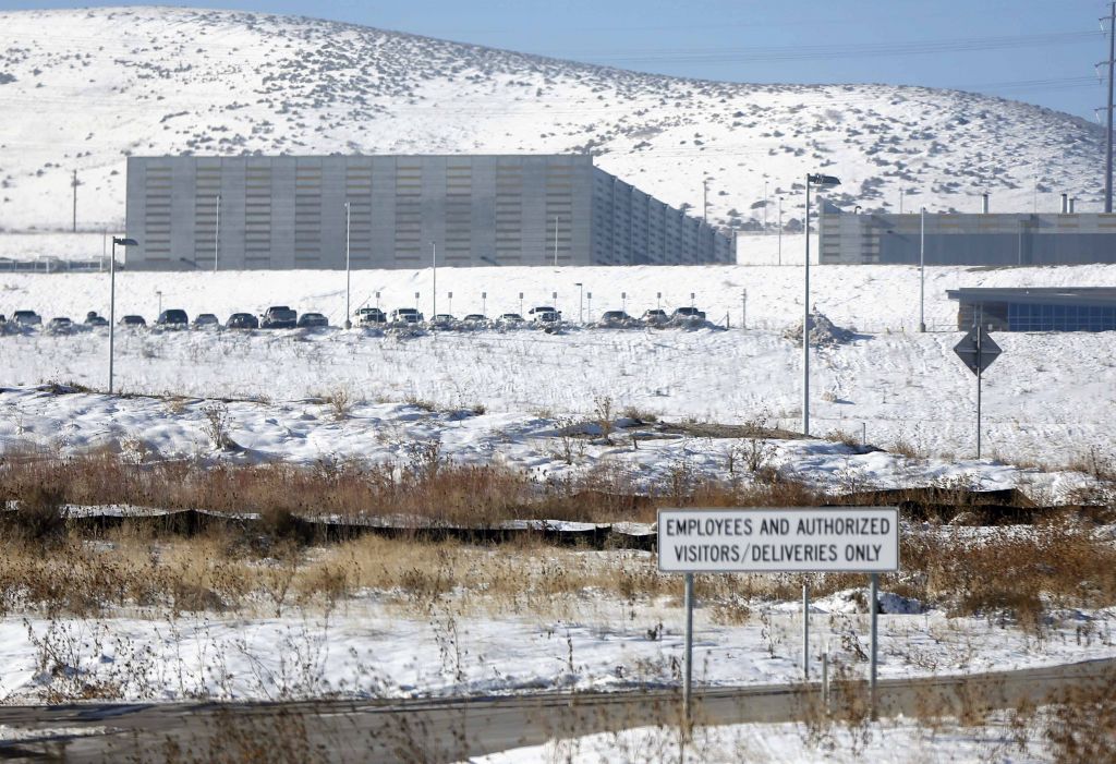 Αμερικανικό δικαστήριο έκρινε παράνομες τις παρακολουθήσεις της NSA, που όμως θα συνεχιστούν κανονικά