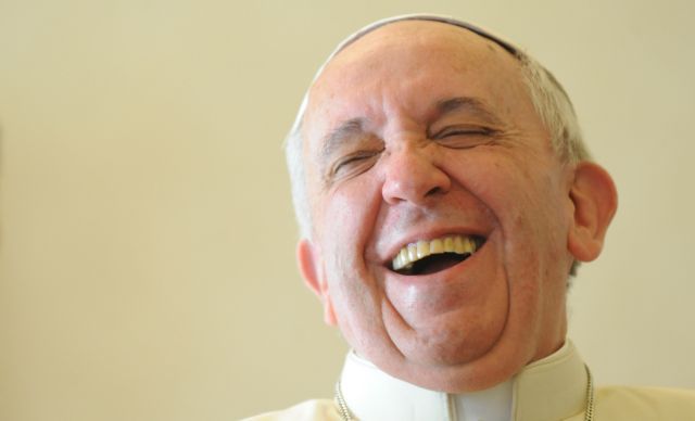 Esquire: Ο Πάπας Φραγκίσκος «πιο καλοντυμένος άνδρας της χρονιάς»