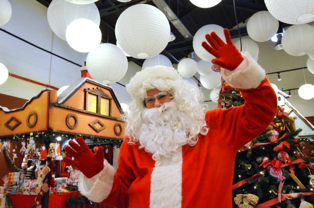 Ο Αϊ-Βασίλης υπάρχει και είμαι εγώ!