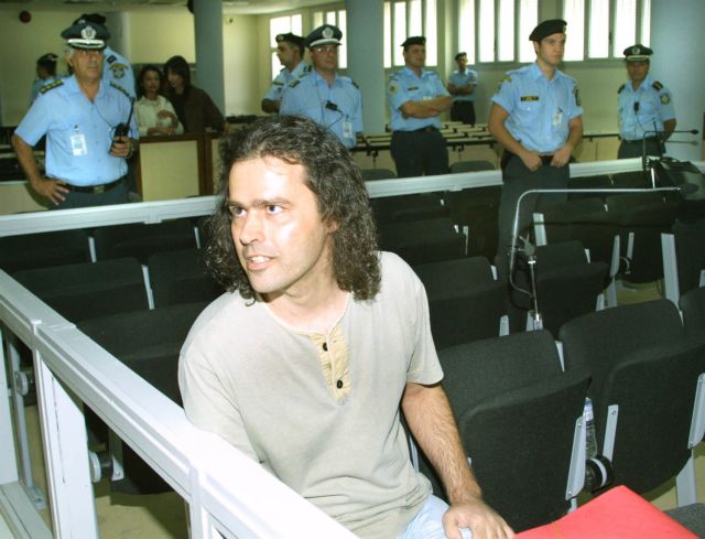 Σάββας Ξηρός: «Το μόνο ασύλληπτο μέλος της 17Ν είναι το ακρωτηριασμένο χέρι μου»