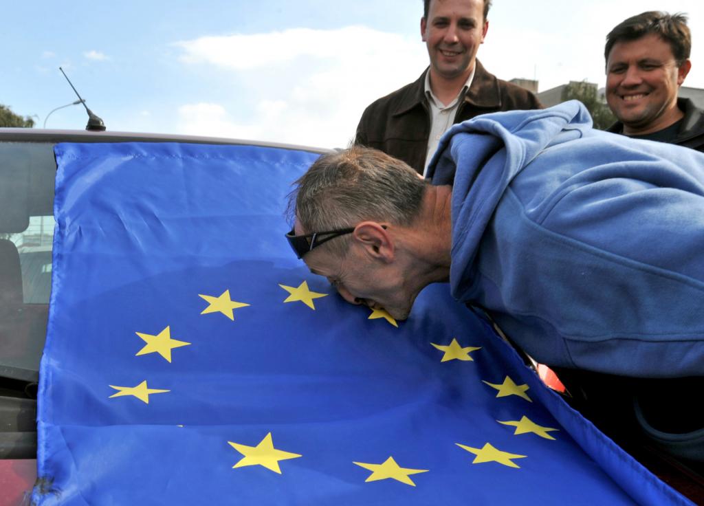 Εσωτερικές αντιπαραθέσεις στα Σκόπια για την καθυστέρηση της διαδικασίας ένταξης της χώρας στην ΕΕ