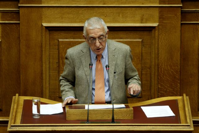 Για παράβαση καθήκοντος κατηγορεί τον δήμαρχο Αθηναίων ο Νικήτας Κακλαμάνης