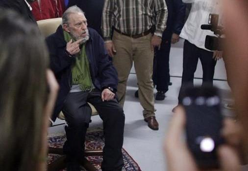Η πρώτη δημόσια εμφάνιση του Φιντέλ Κάστρο ύστερα από εννέα μήνες