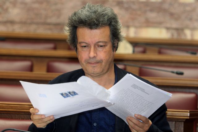 Αποχώρησε από την ΚΟ του ΣΥΡΙΖΑ ο Τατσόπουλος, αλλά κρατάει την έδρα