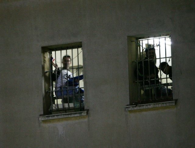 Ερευνα: Tα ξέφραγα κελιά των ελληνικών φυλακών