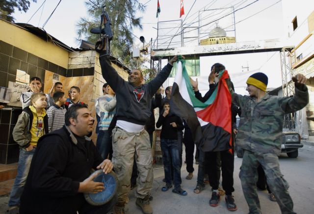 Πανηγυρίζουν οι Παλαιστίνιοι: «Αντιμέτωπος με την τιμωρία του Θεού ο Αριέλ Σαρόν»