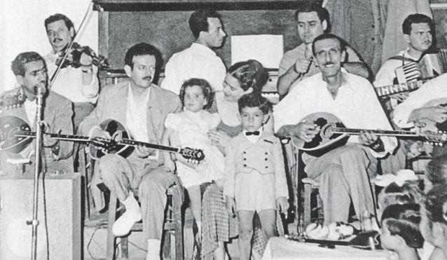 Βασίλης Τσιτσάνης, Γιάννης Παπαϊωάννου: Σαν να μην έφυγαν ποτέ