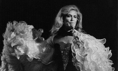 Επίκαιρα για γέλια και για κλάματα