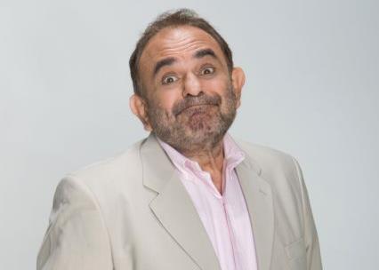 Ο Σάκης Μπουλάς έφυγε νωρίς…