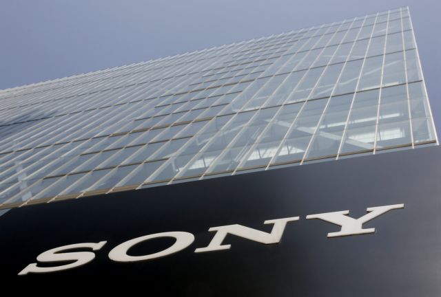 Bloomberg: Η Sony προειδοποιεί για ζημίες 1,1 δισ. δολαρίων