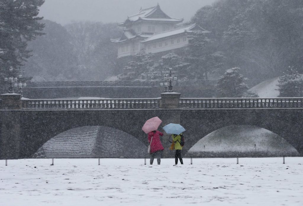 Σφοδρή χιονοθύελλα πλήττει την Ιαπωνία