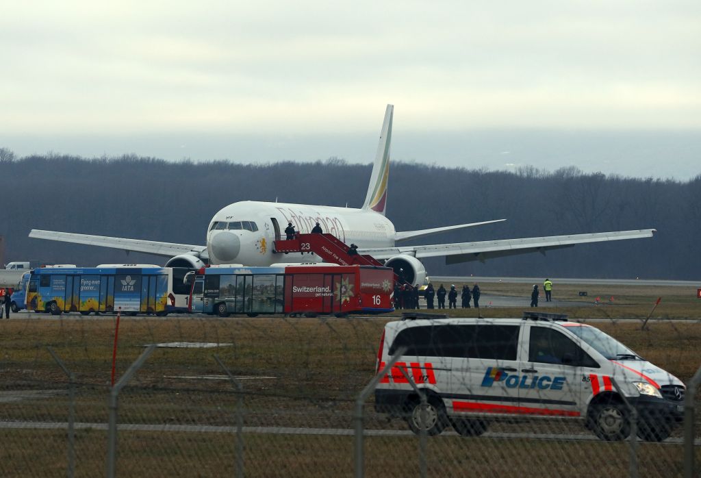Θρίλερ στο αεροδρόμιο της Γενεύης – συνελήφθη αεροπειρατής στην πτήση της Ethiopian Airlines