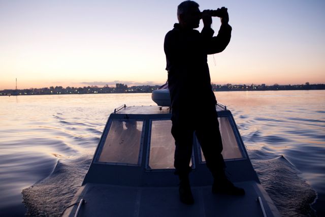 Κυνηγώντας τη μαφία του Αμβρακικού