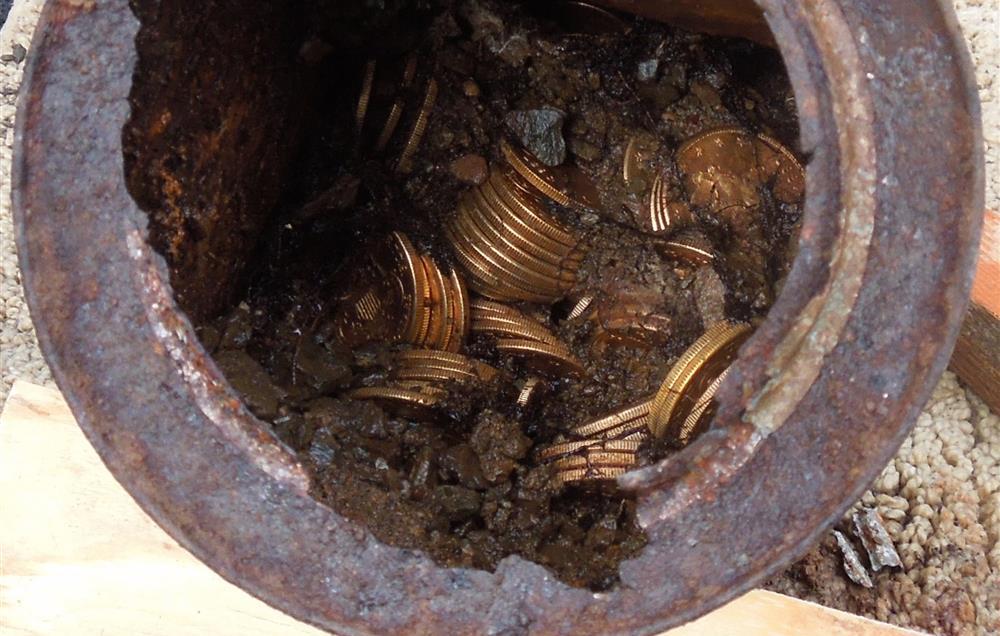 ΗΠΑ: Θησαυρό από χρυσά νομίσματα αξίας 7 εκατ. δολαρίων βρήκε ζευγάρι στο κτήμα του