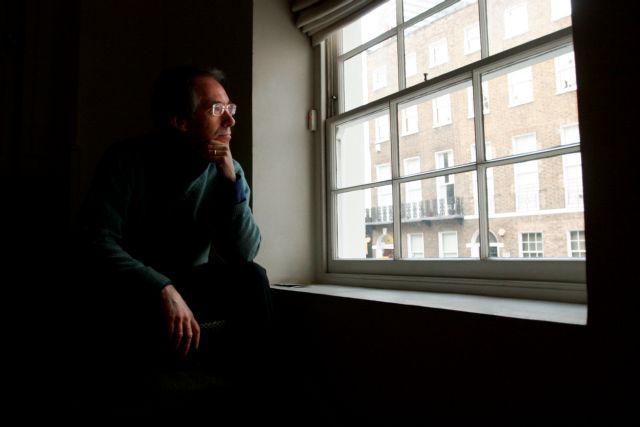 Ο συγγραφέας ως κατάσκοπος