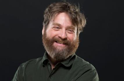 Ζακ Γαλιφιανάκης: Το μόνο που θέλει είναι να κάνει τη μητέρα του να γελάει