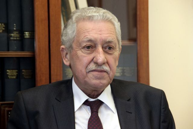 Κουβέλης: «Δεν συμφωνούμε με την πρόταση δυσπιστίας κατά Στουρνάρα»