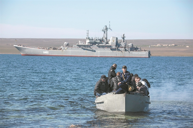 «Ντόμινο» στο θαλάσσιο εμπόριο φέρνει το Ουκρανικό