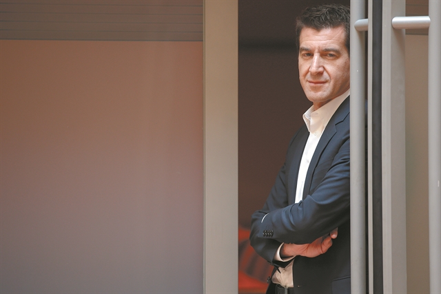 Ο νέος εμφύλιος της «Monde»