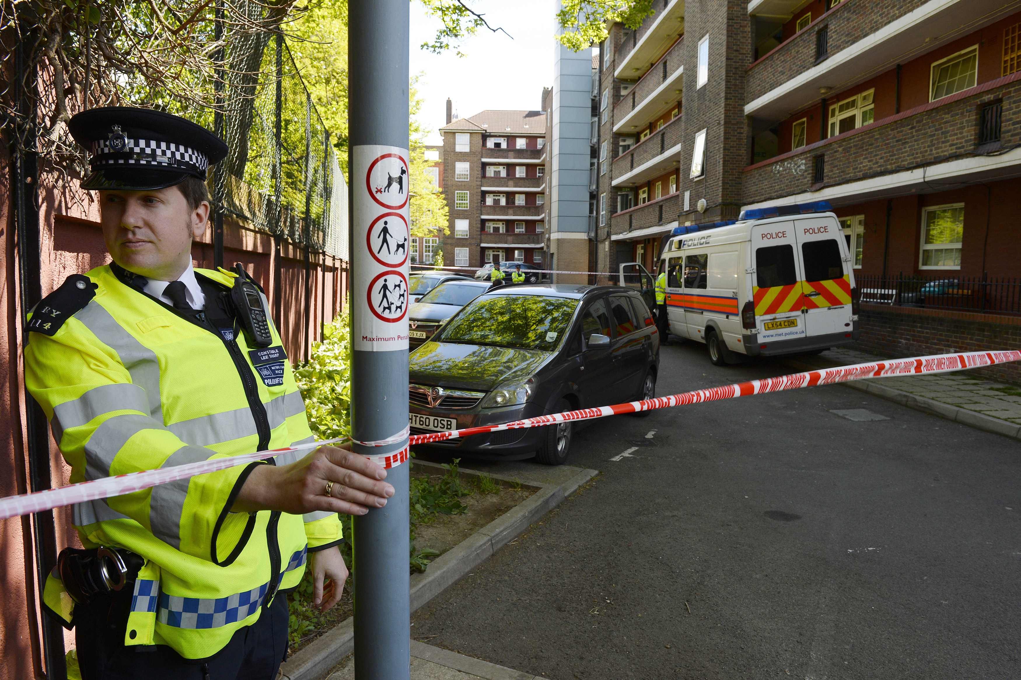 Солсбери поезда. Англия чп. Картинка участка полиции в англии. Англия чм 2022. Бельгия польша.